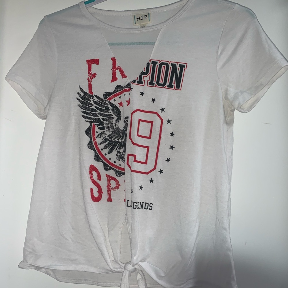 Printed graphic tee